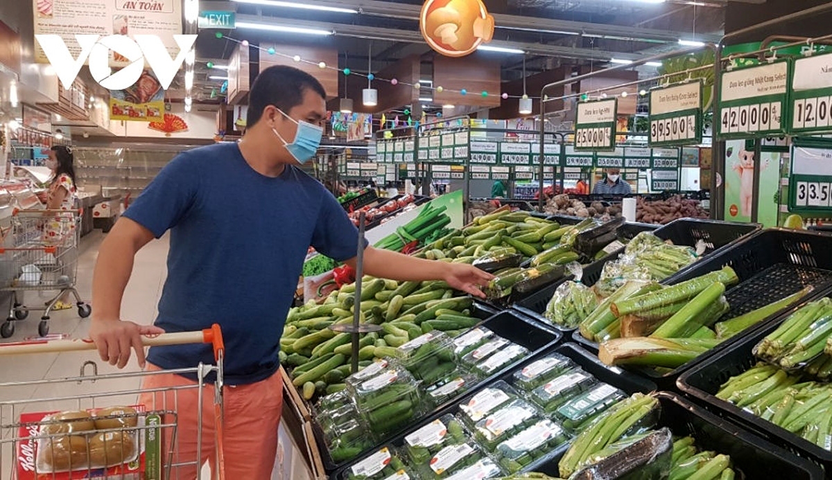 No food shortages and no sudden price hikes during Tet, orders Deputy PM
